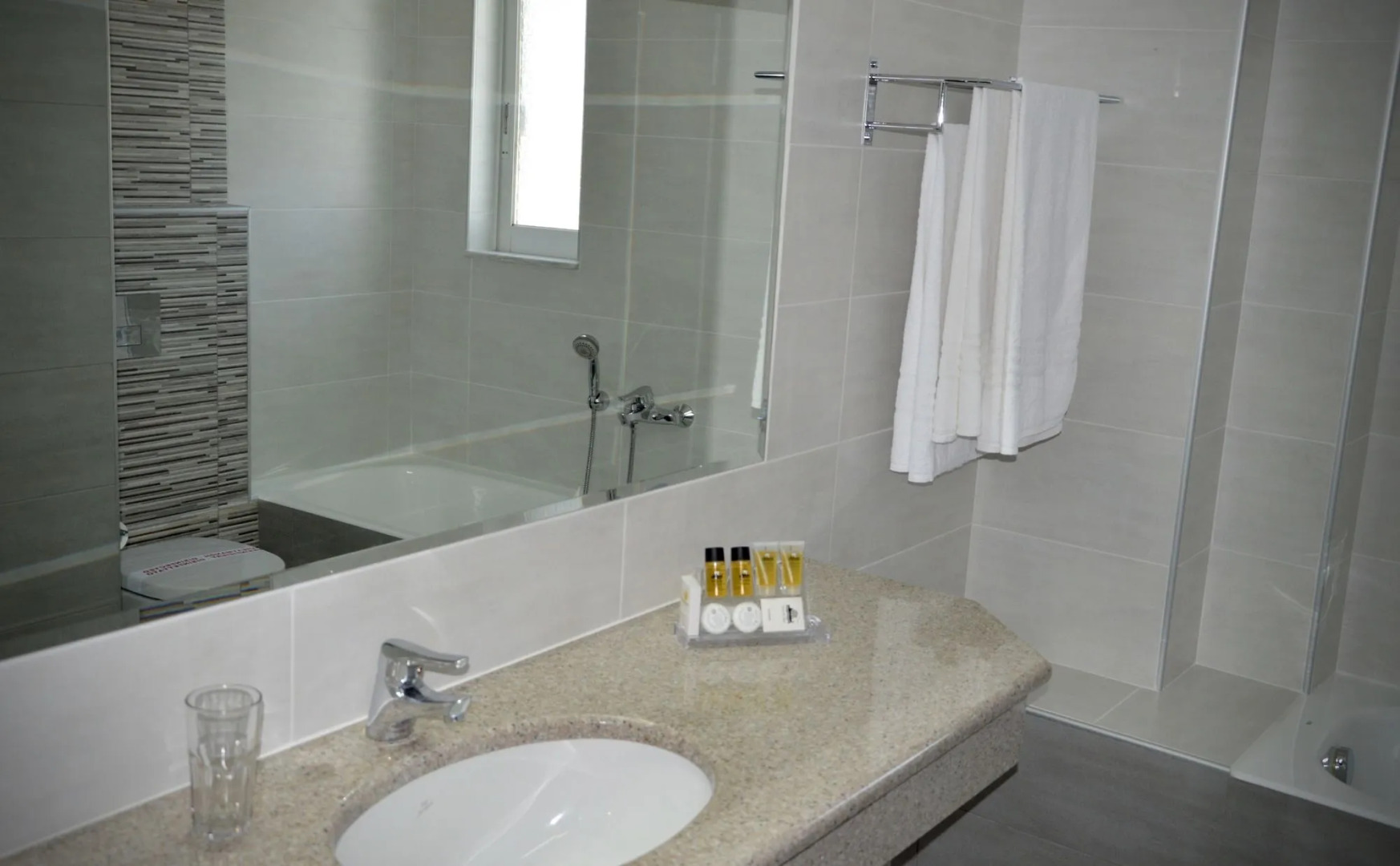 Diamond Palace Apartments