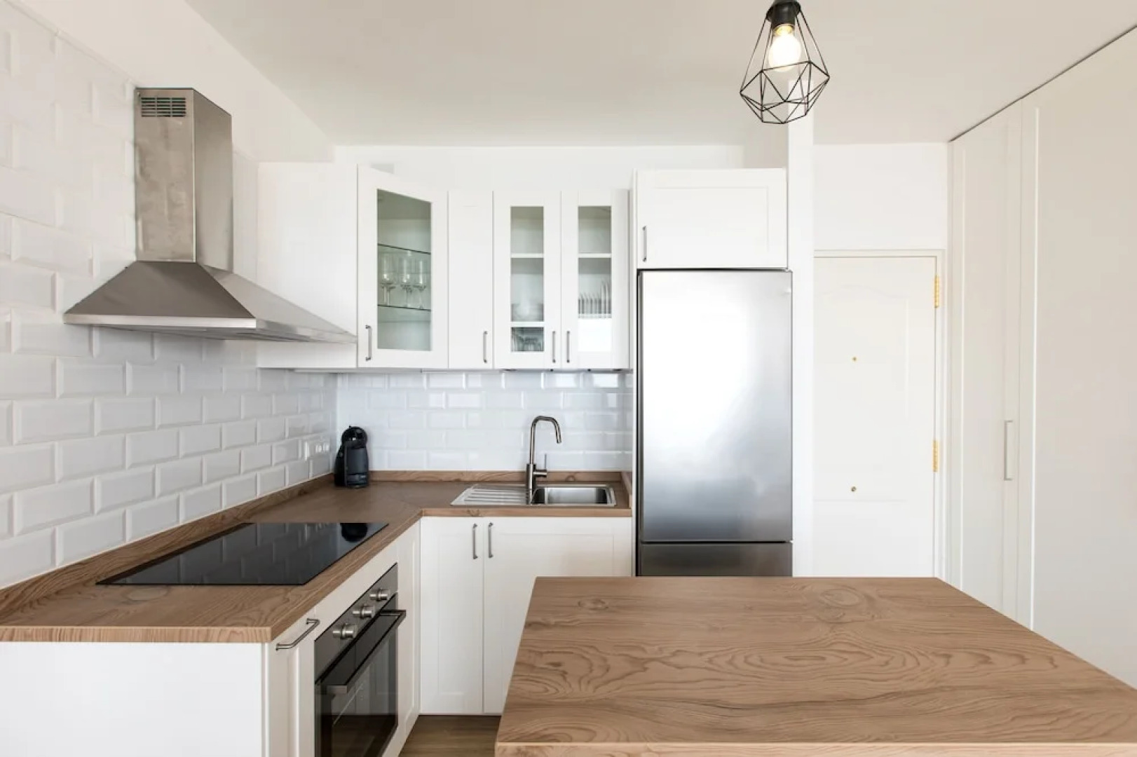 Endless Summer Apartment, Fresh Style and Sea Views