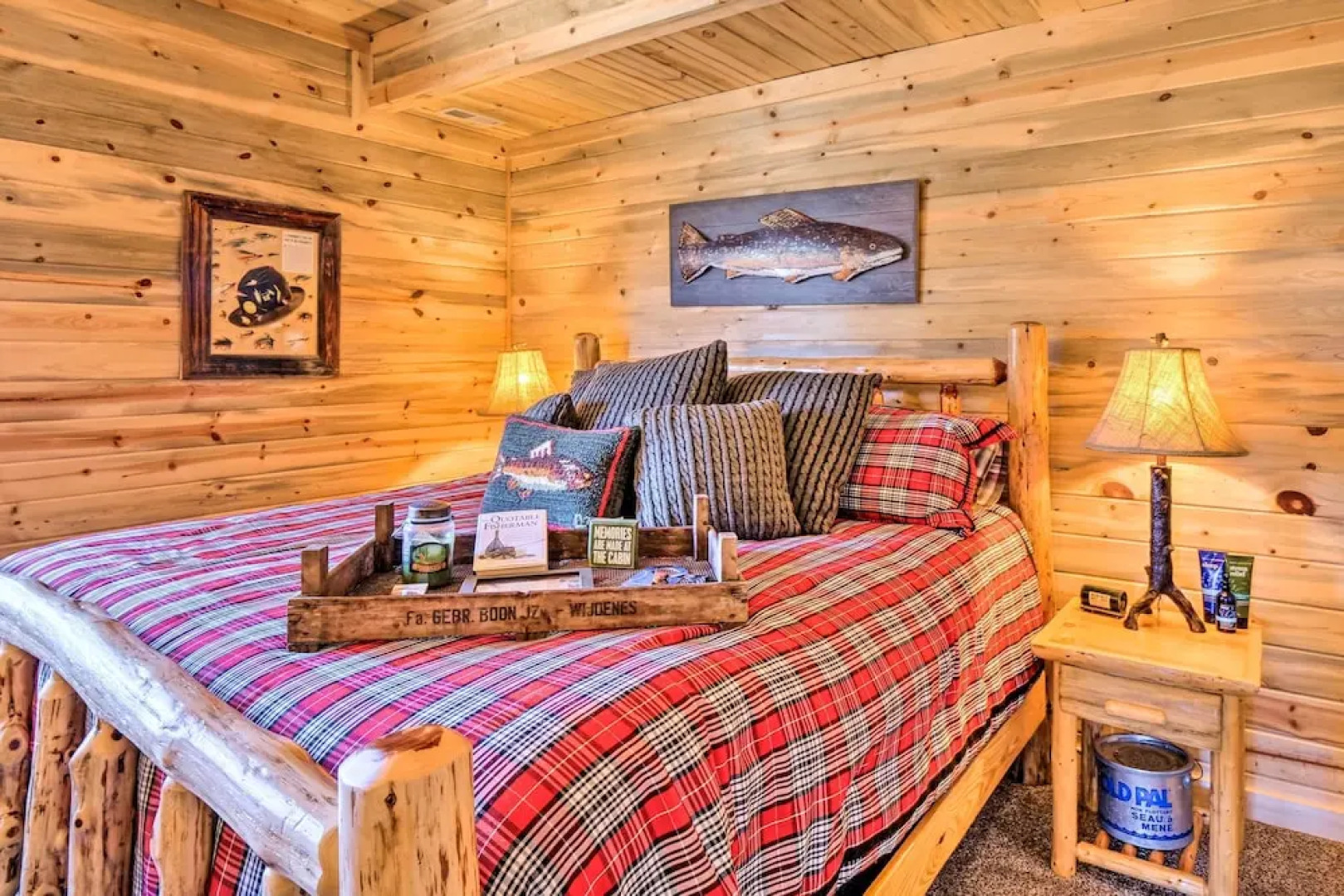 Jefferson Cabin w/ Fire Pit: Near Hiking Trails!