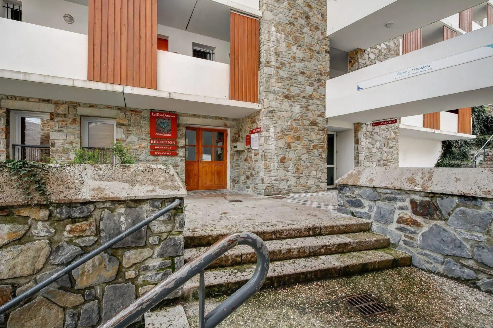 Pierre & Vacances Residence Les Trois Domaines