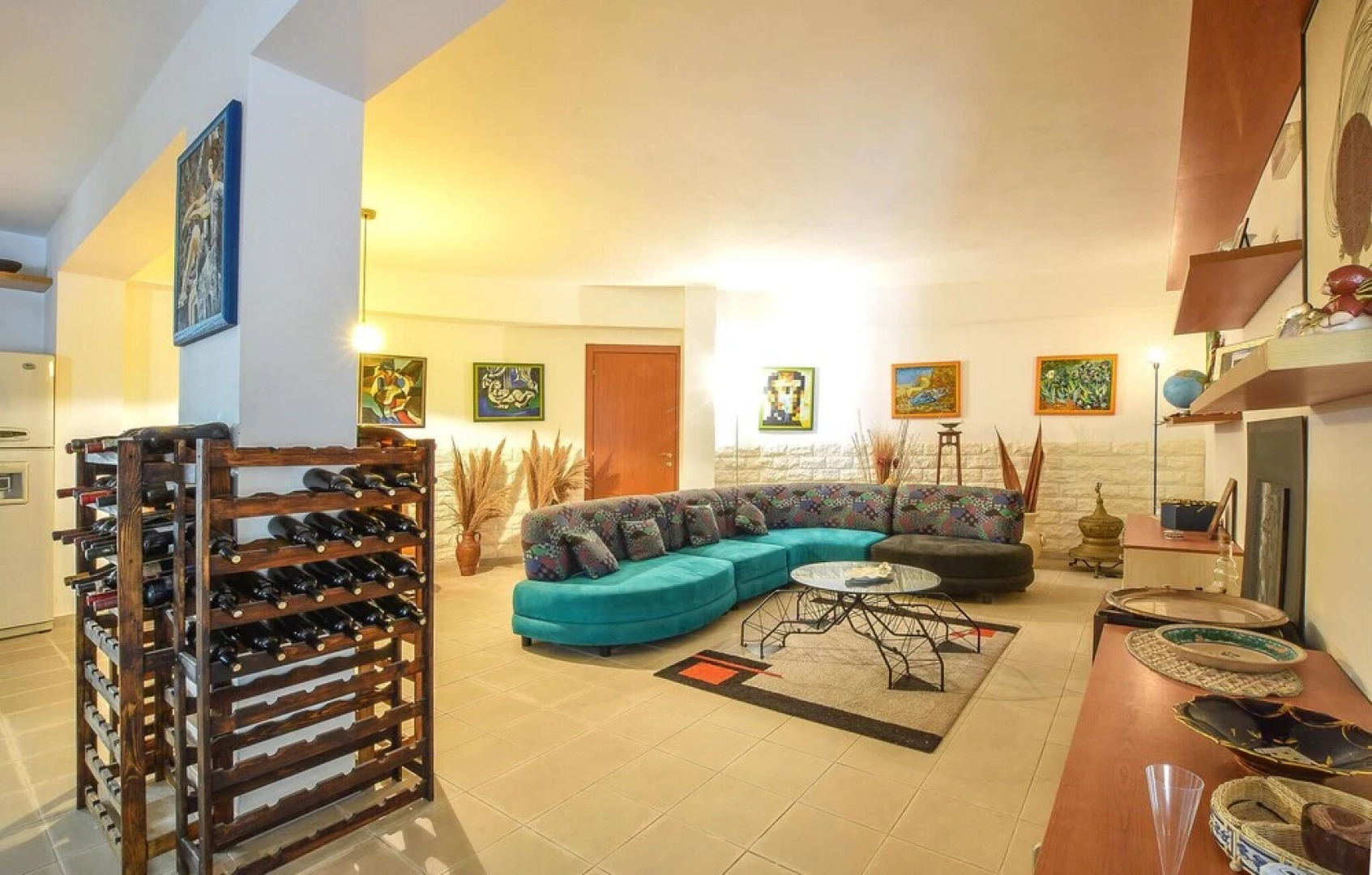 Amazing Home in S. Croce Camerina RG With 6 Bedrooms, Private Swimming Pool and Outdoor Swimming Pool