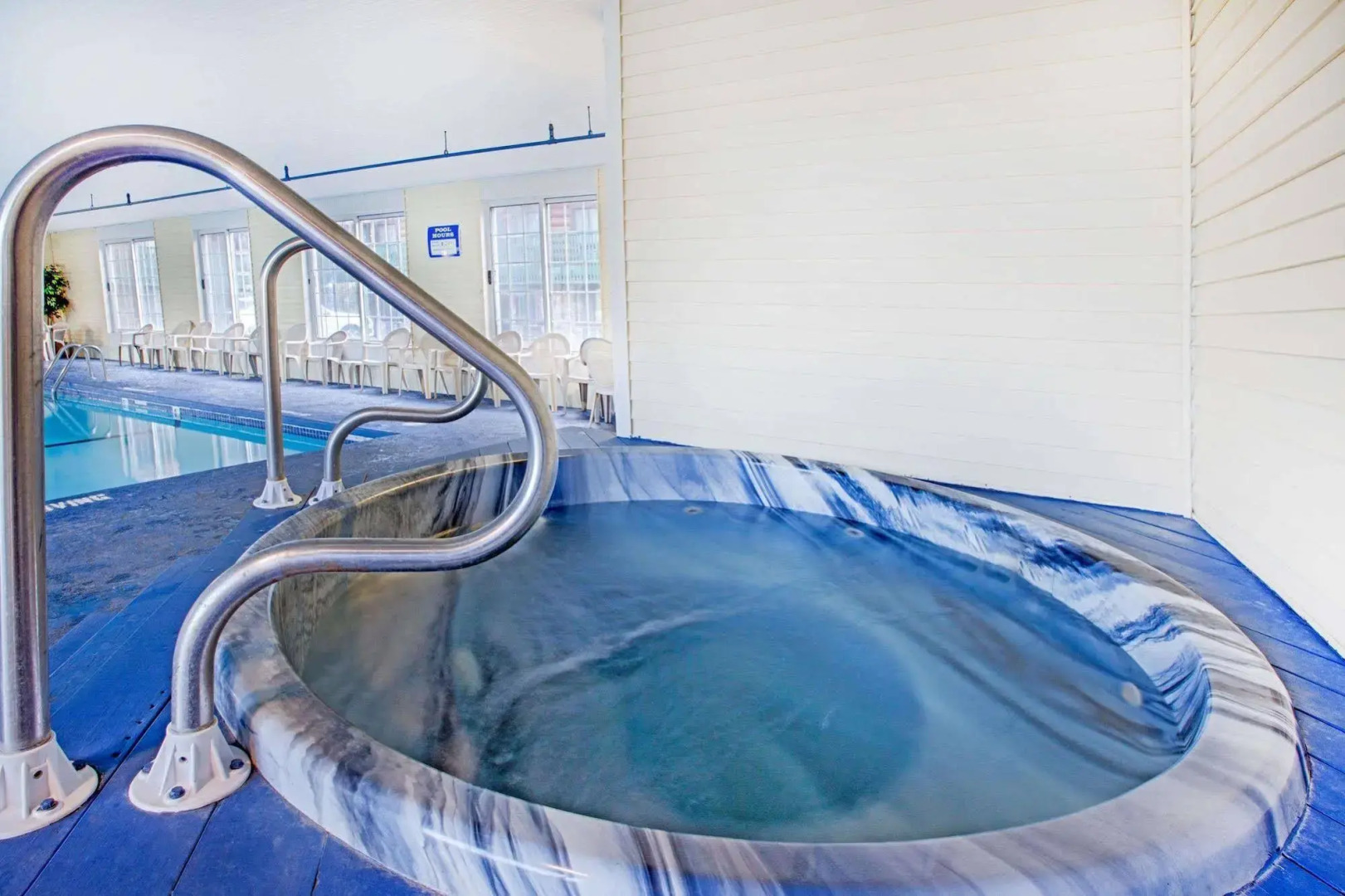 Days Inn by Wyndham Mackinaw City/Bridgeview Area