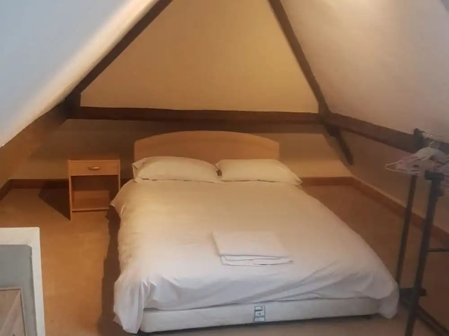 Jaylets Budget Earl Shilton