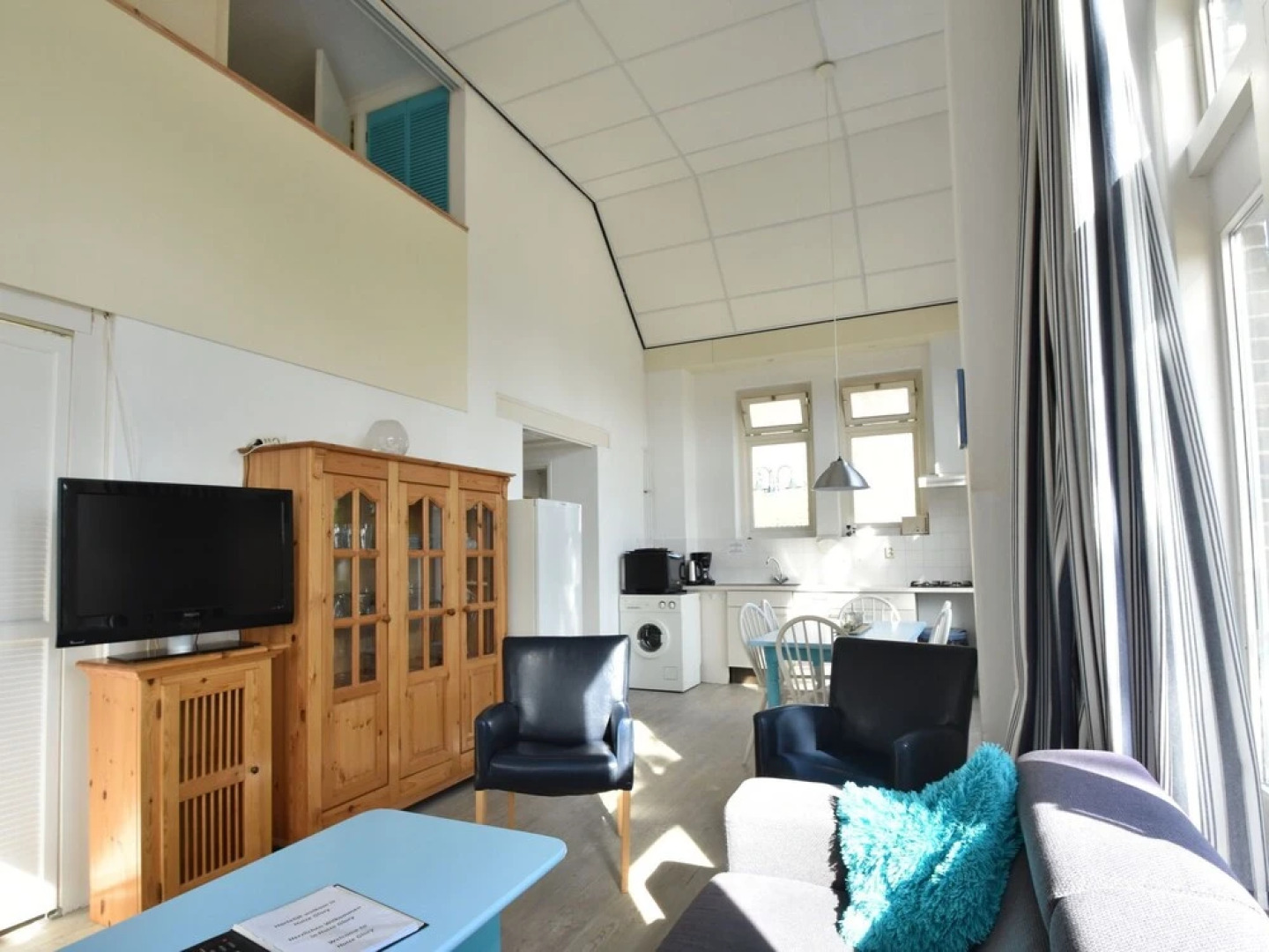 Quaint Holiday Home in Bergen aan Zee near Sea