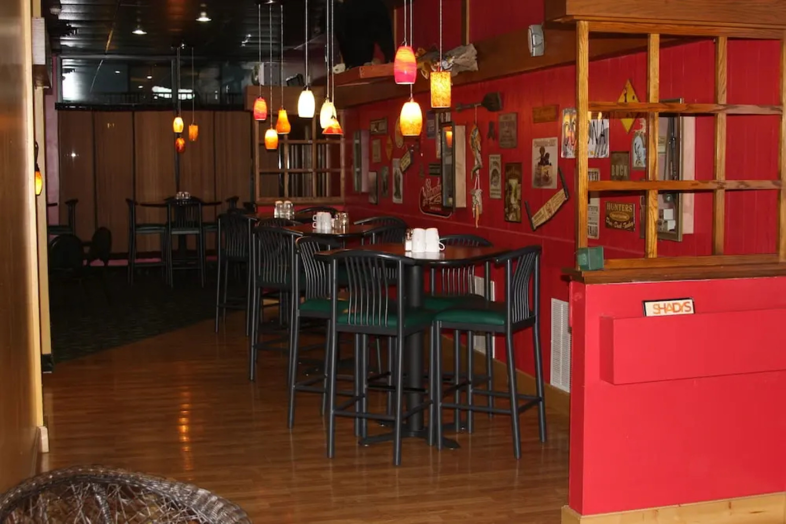 Gladstone Inn & Suites