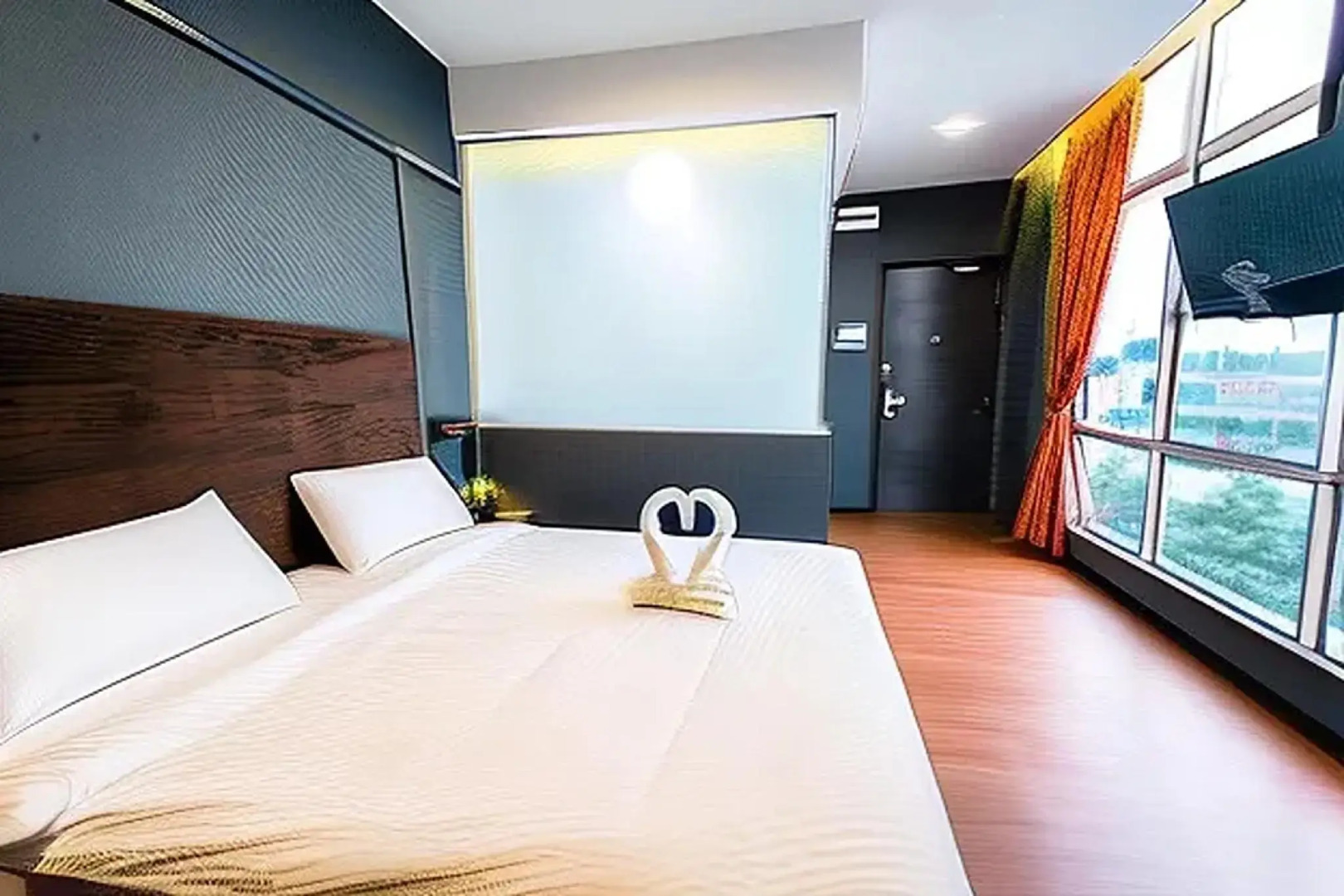 Jenjarom Boutique Hotel