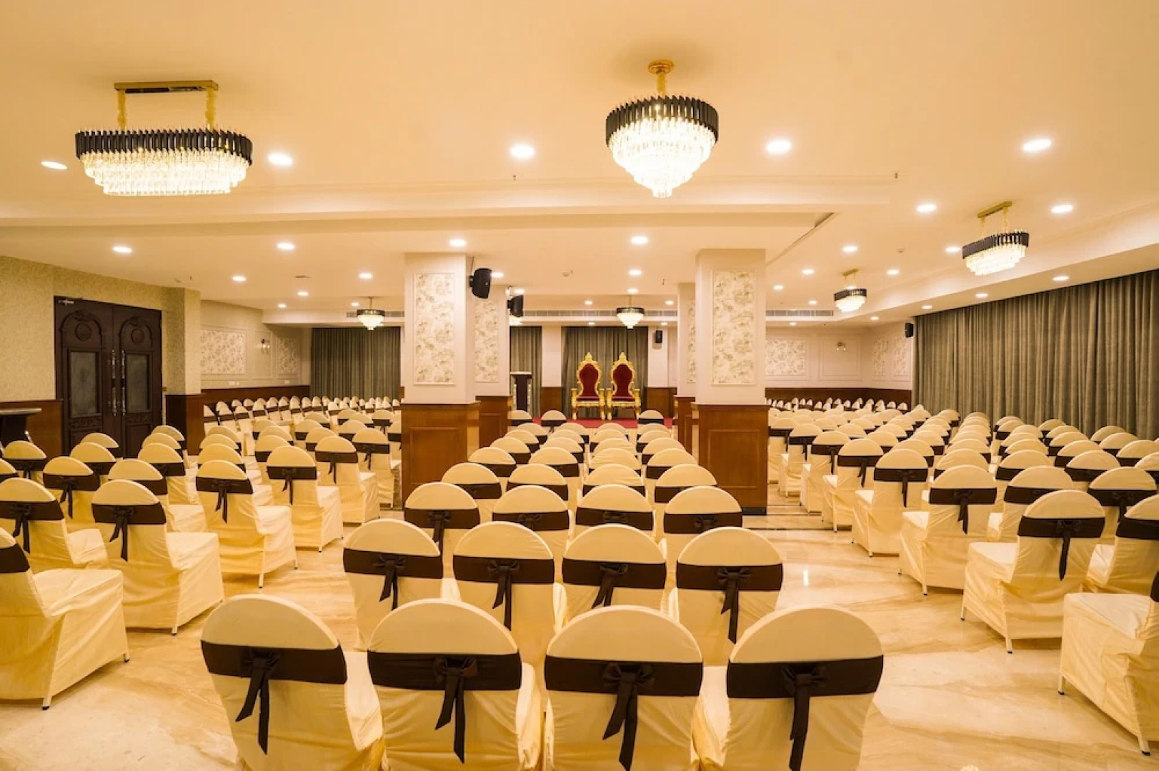 V Five Hotel