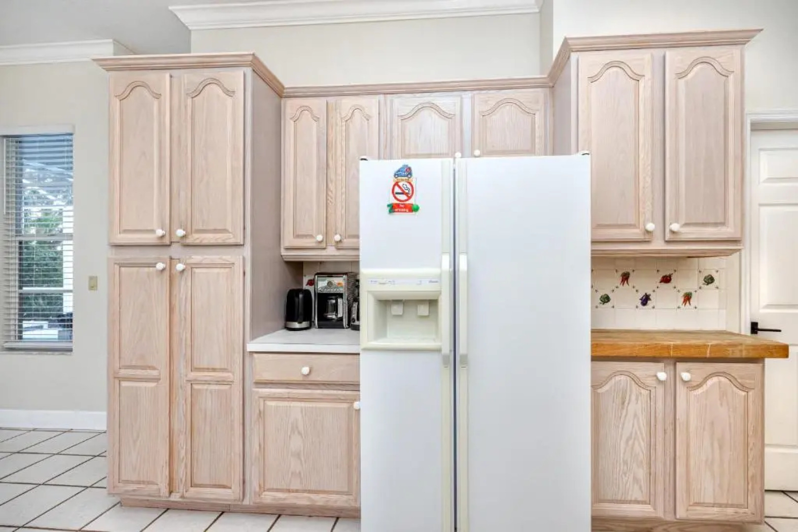 #3 Large 4 Bedroom 3 Bathroom Vacation House With Heated Swimming Pool