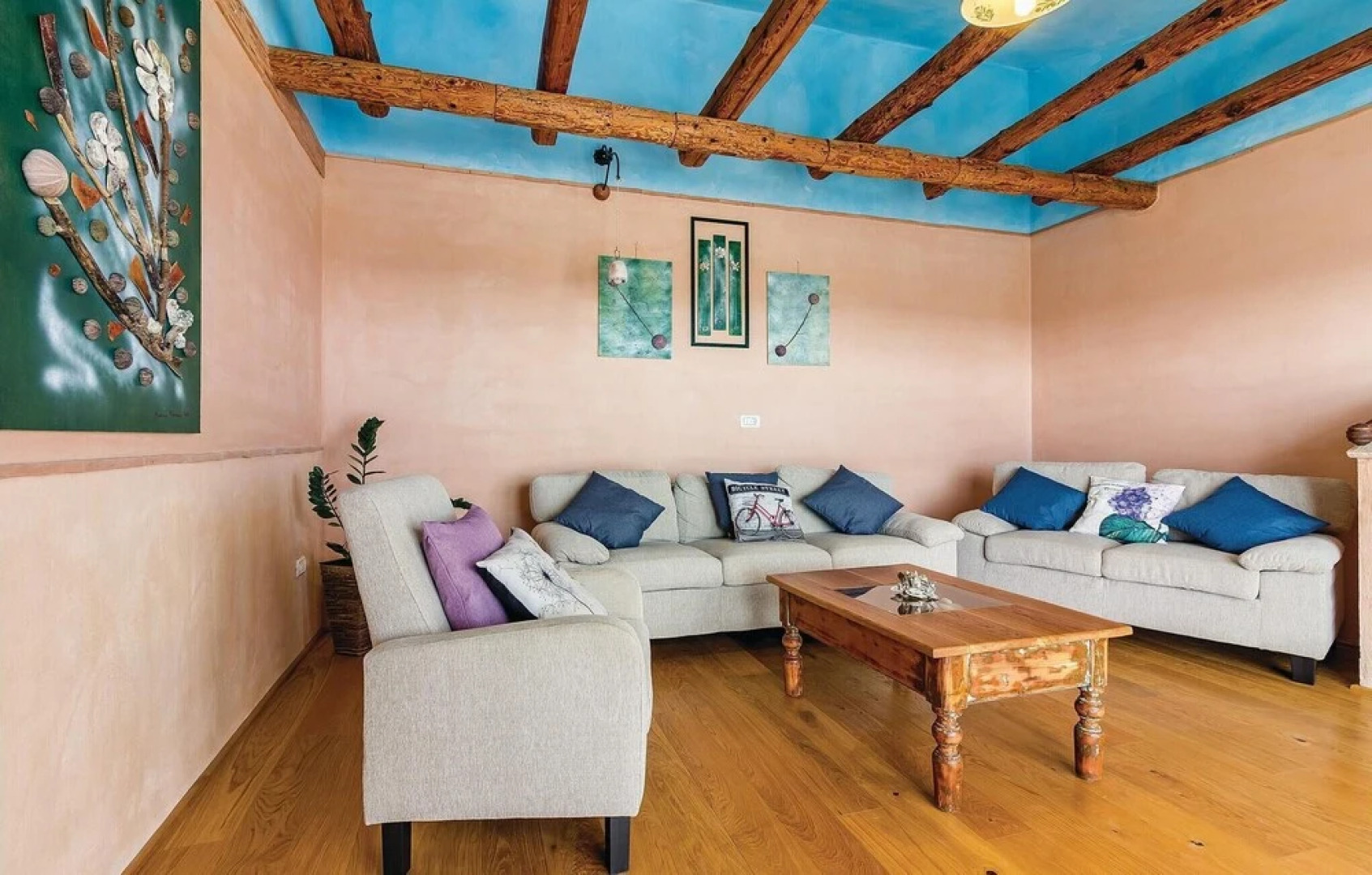 Stunning Home in Krnica With Wifi and 4 Bedrooms