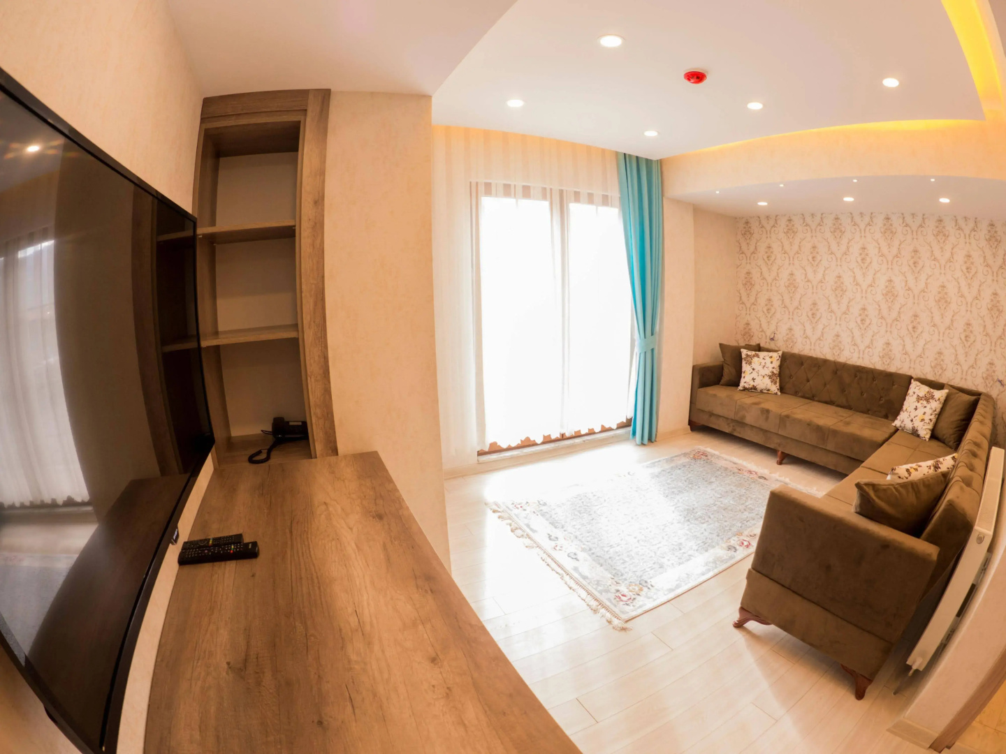 Elif Inan Hotel