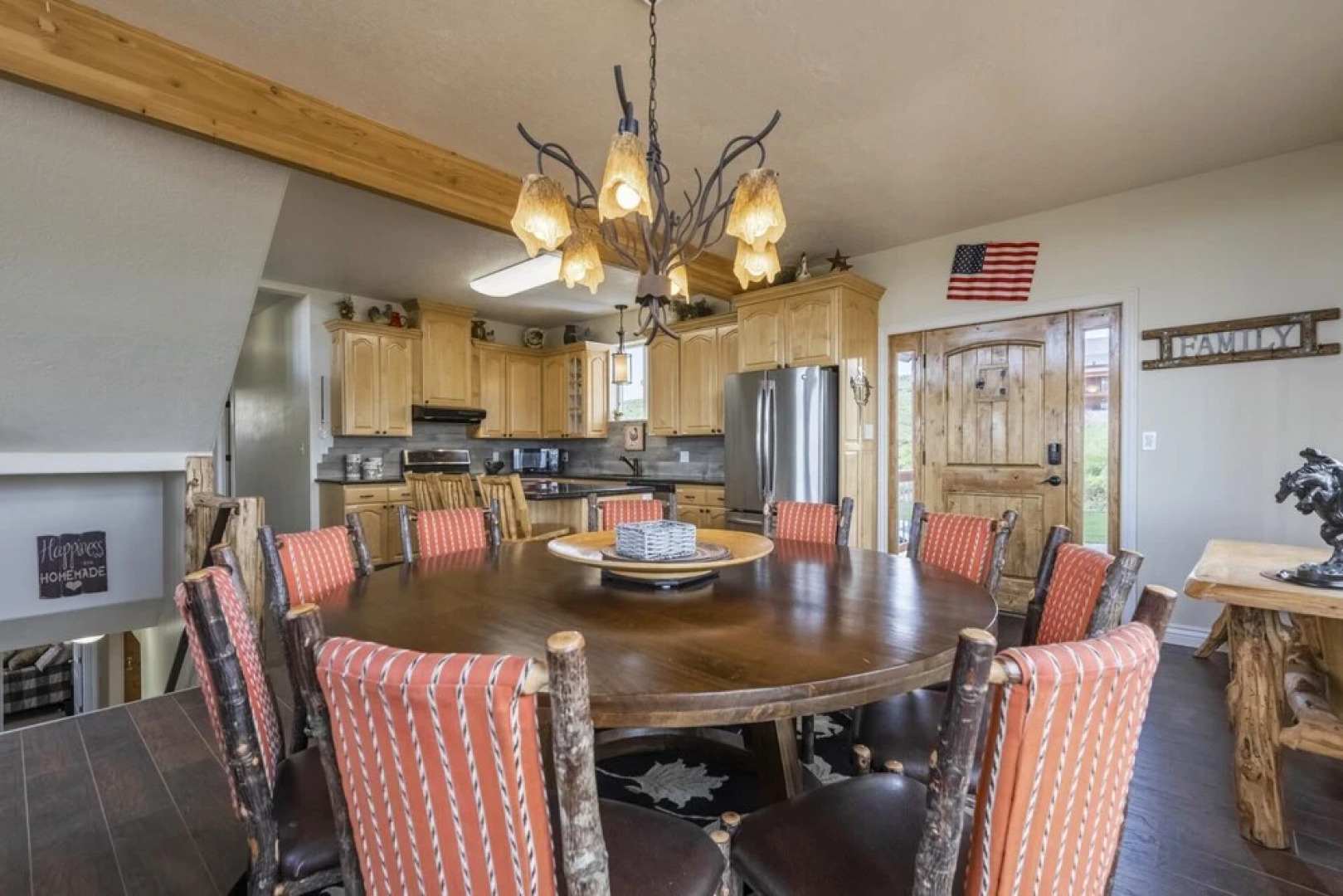 Family FUN Cabin! Sleeps 36, Mountainside w/ Beach Access, and Kid Paradise Yard