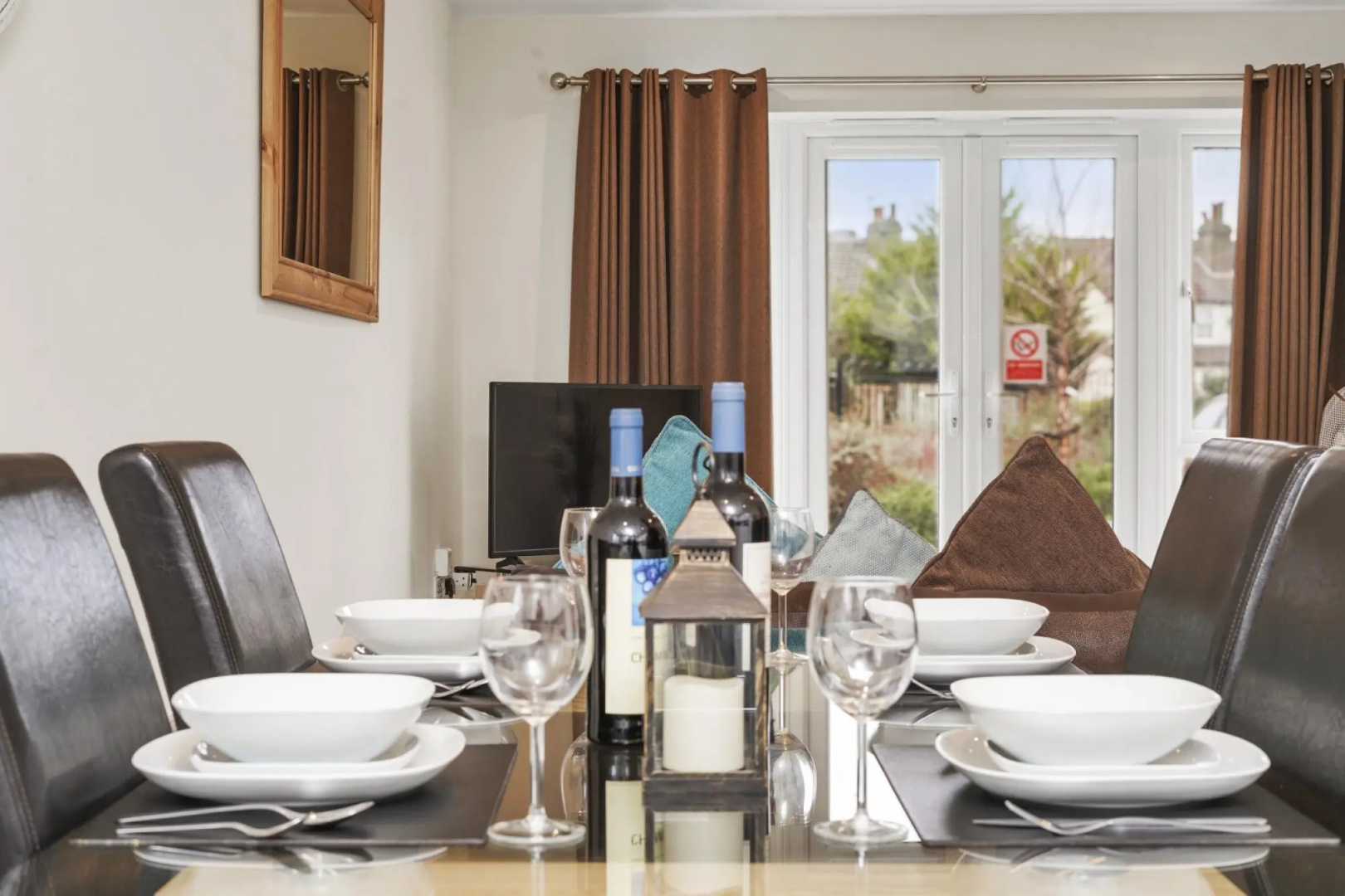 London Heathrow Living Serviced Apartments- Apt 10