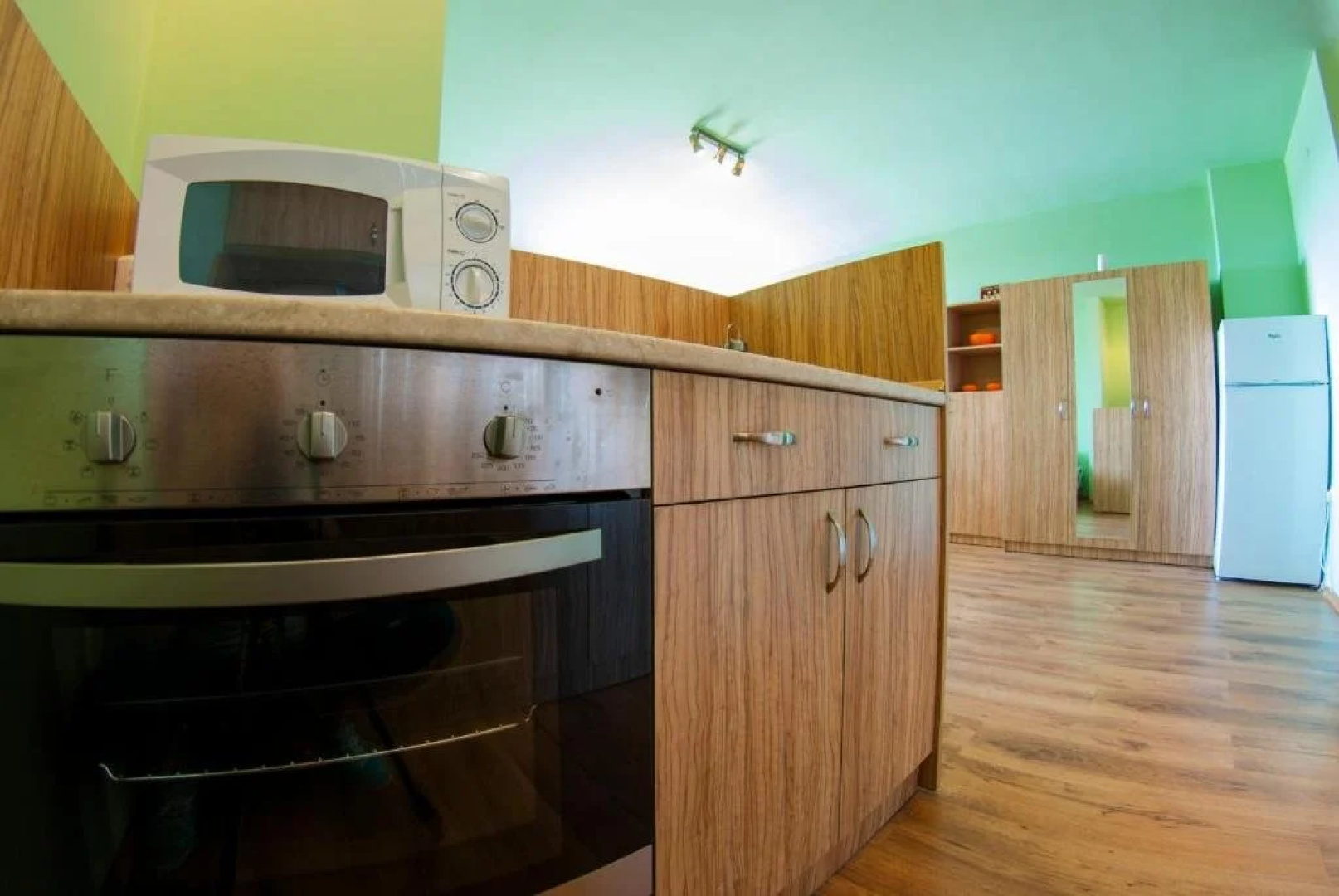 Teis Apartments