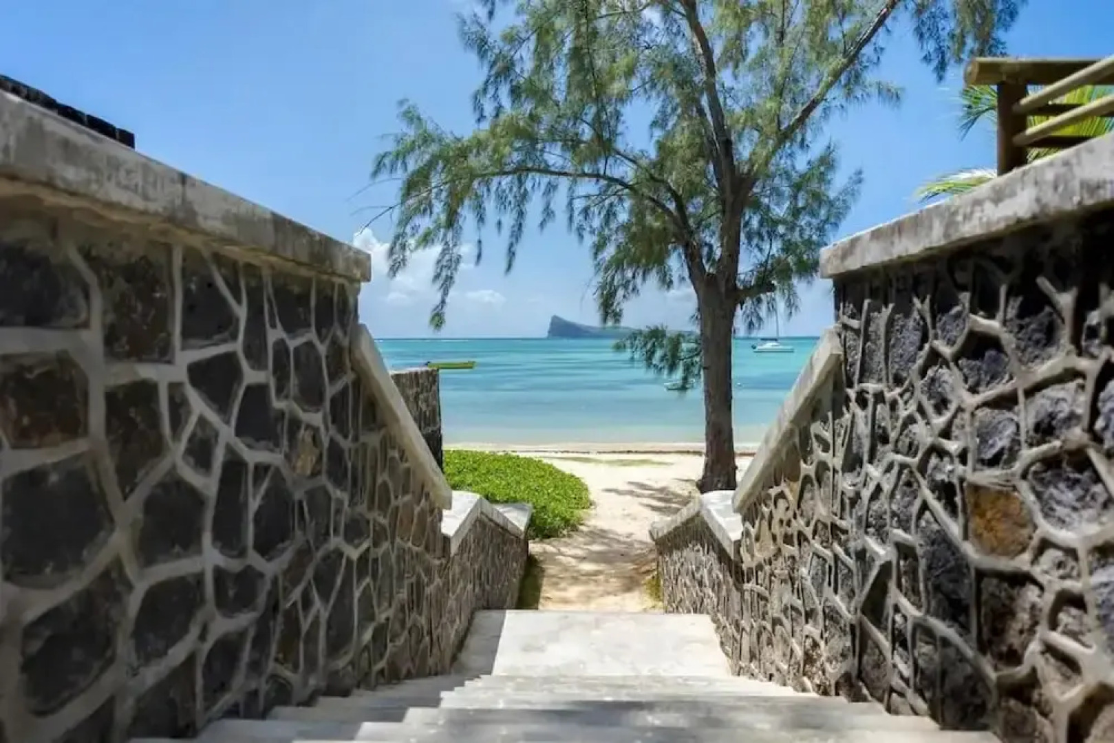 Xanadu Beach Villa 1 Min Walk To The Beach