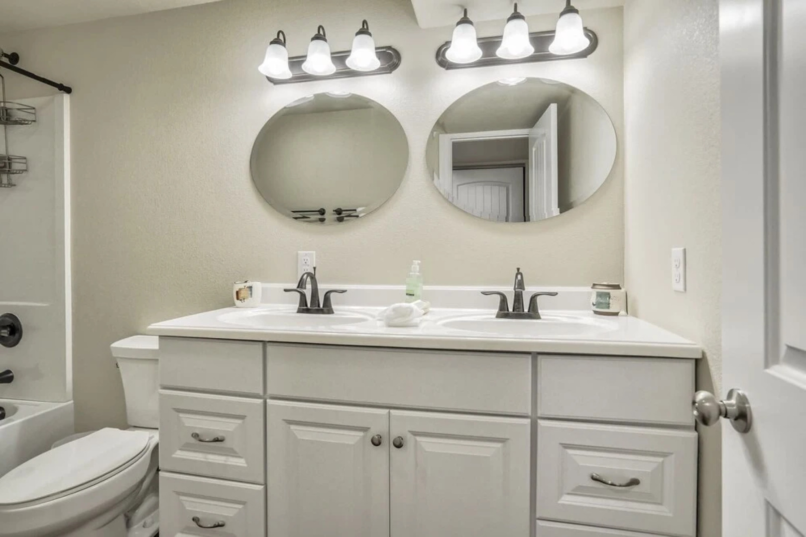 6bdmountain Getawayfire Placeminutes to Pikes Peak & Charis