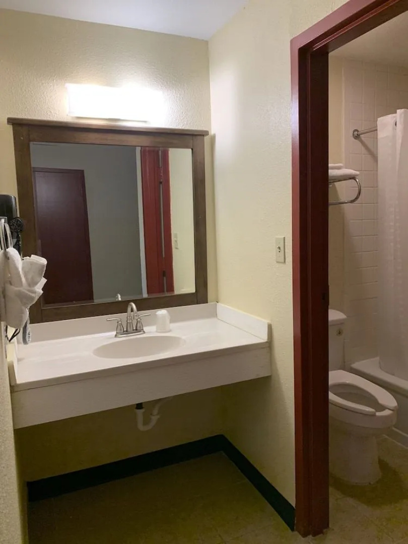 FairBridge Inn Express Hiawatha