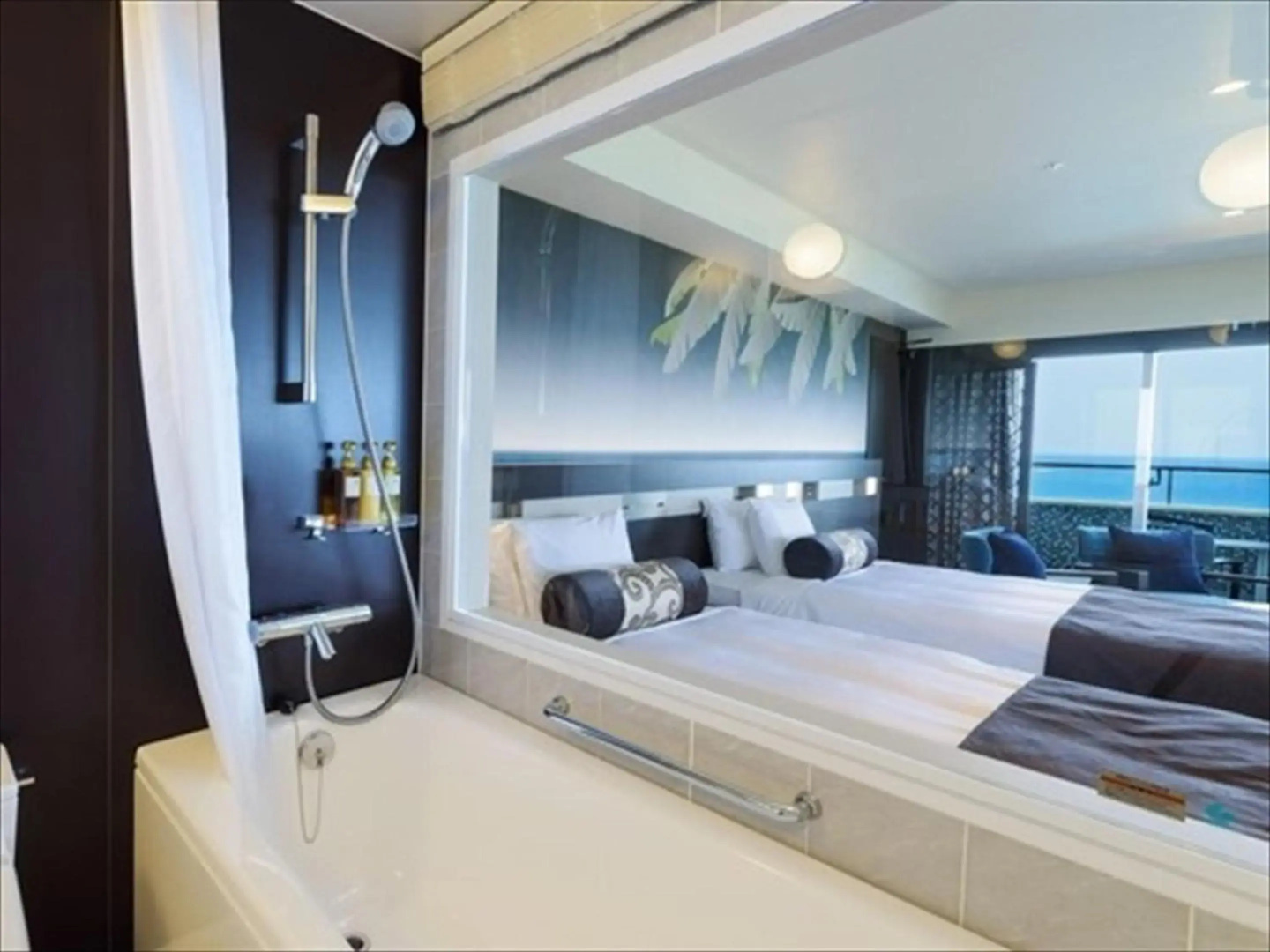 Kanehide Kise Beach Palace