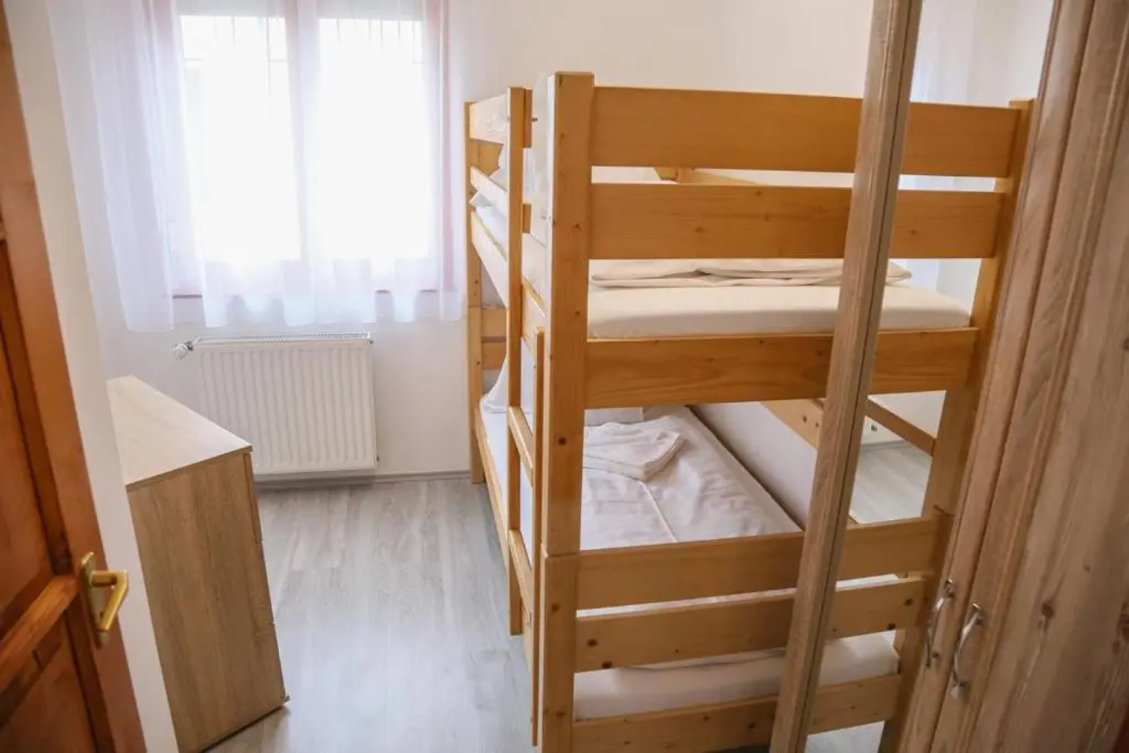 Família Apartmanház