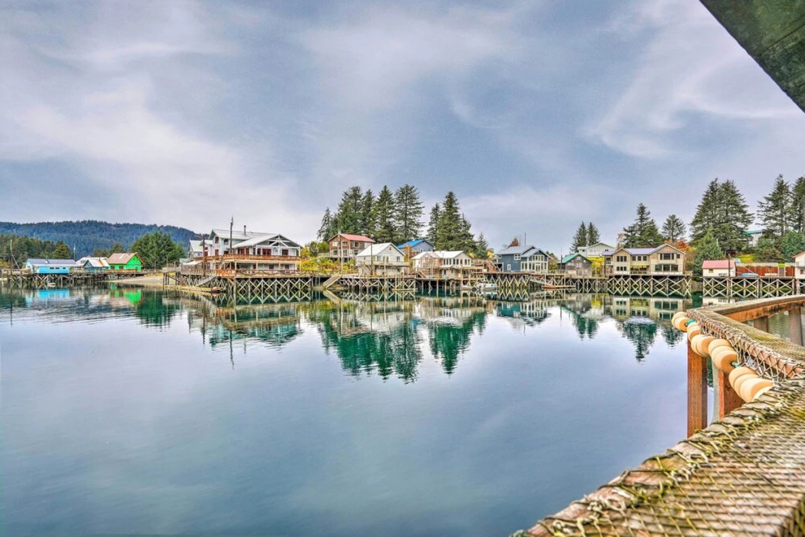 Serene Seldovia Cabin w/ Deck, Grill & Views!