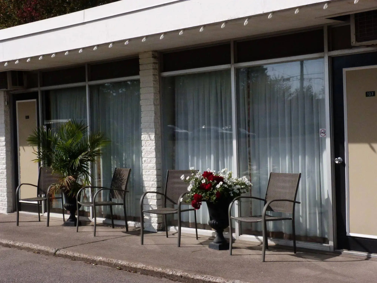 Catalina Motel