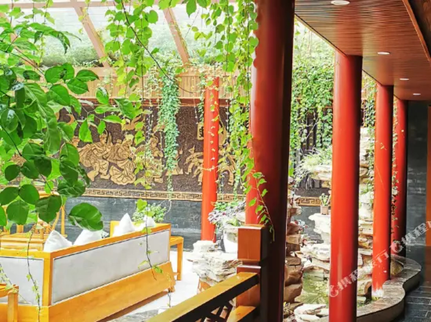 Boyue Xiaozhu Kuanting Hotel