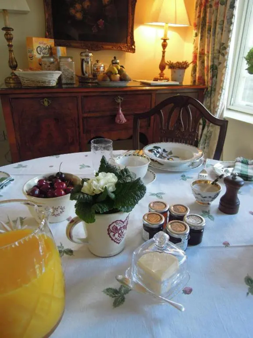 Hound House Bed & Breakfast