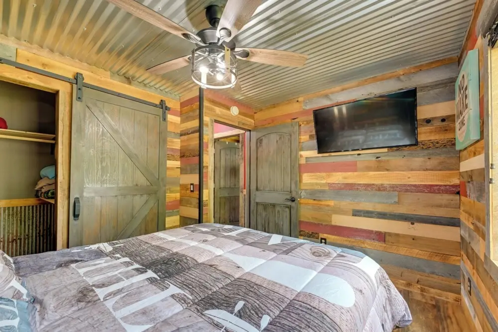 Lakeside Cabin w/ Fire Pit: Near Pine Point Park!