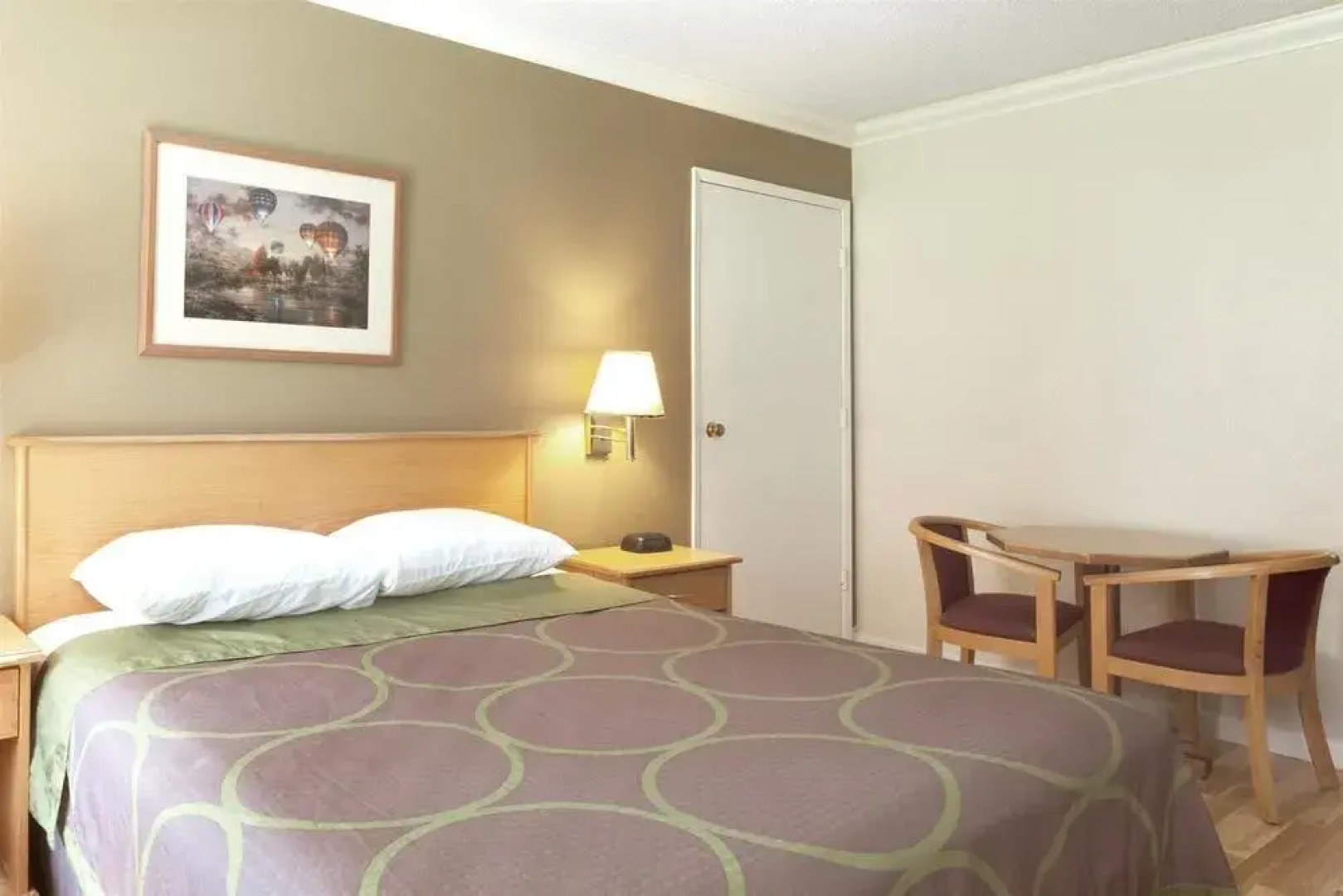 Super 8 Buttonwillow