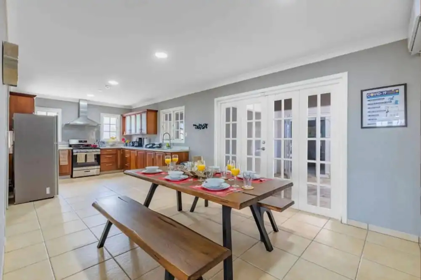 Remodeled 6BR - Privatepool Gameroom Close2beach