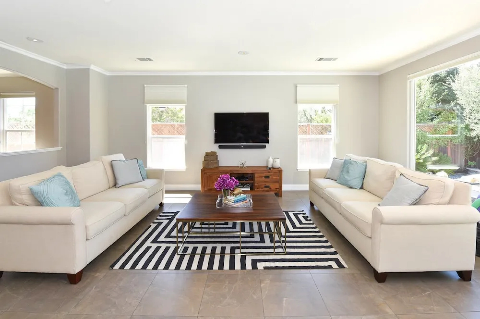 733 Sonoma Vista Dr Home 3 Bedrooms 2 Bathrooms Home