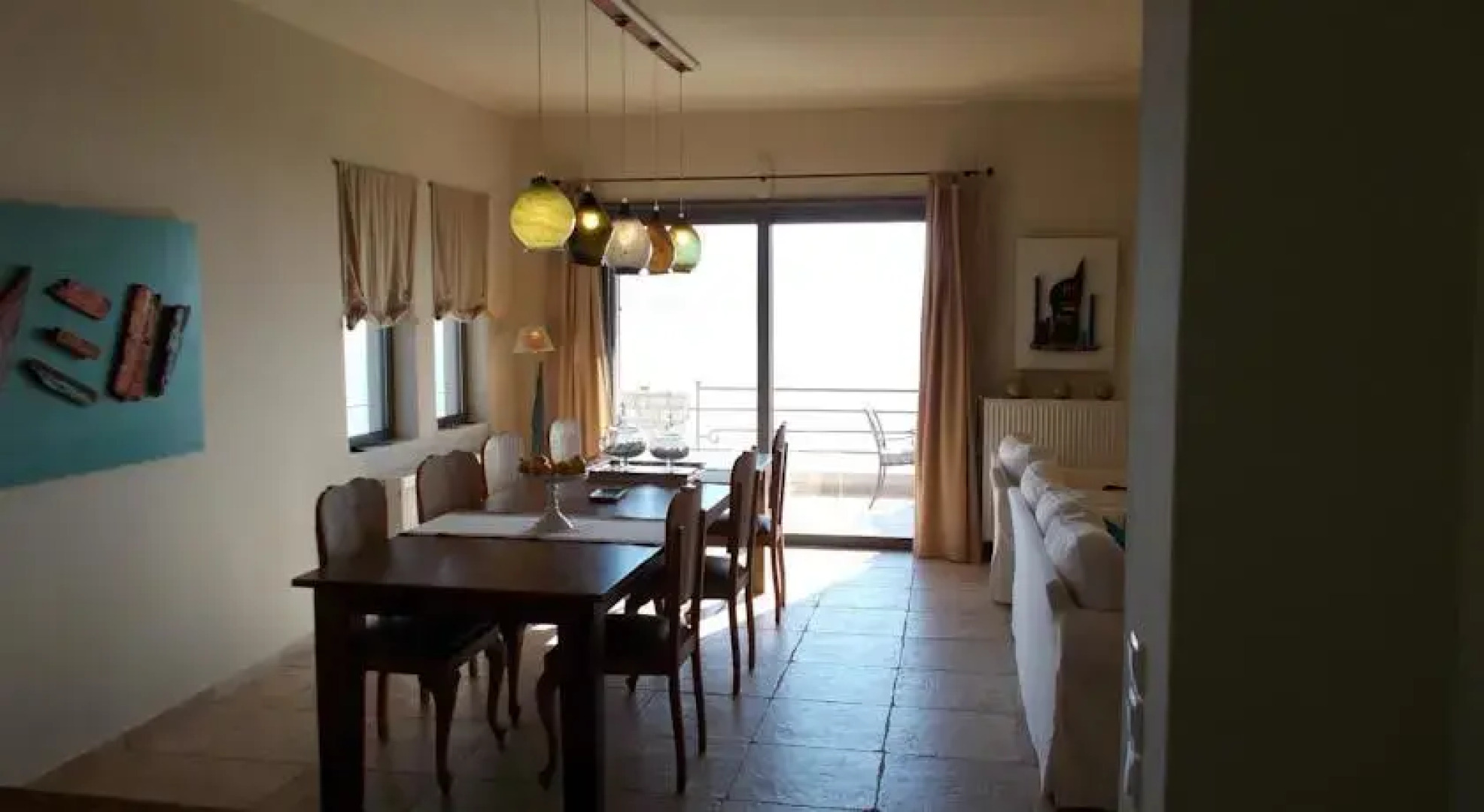 Skaloma Villas Art 2