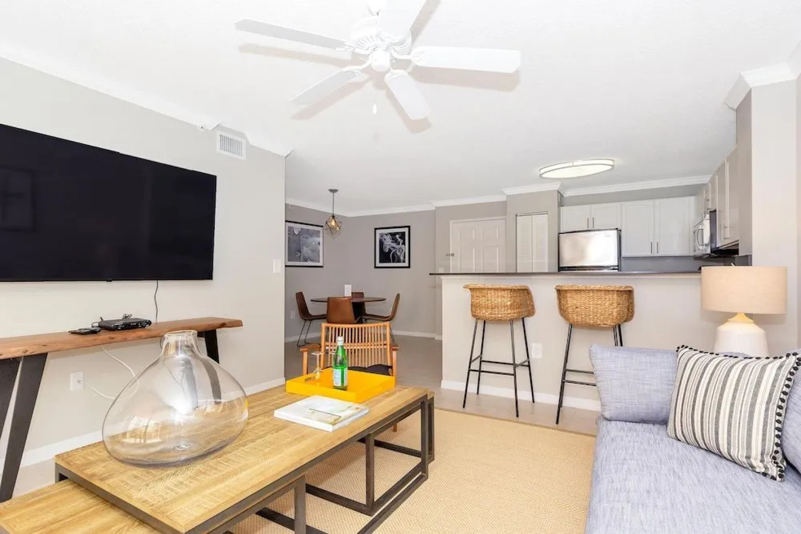 Dharma Home Suites Coral Gables at Gables Grand Plaza