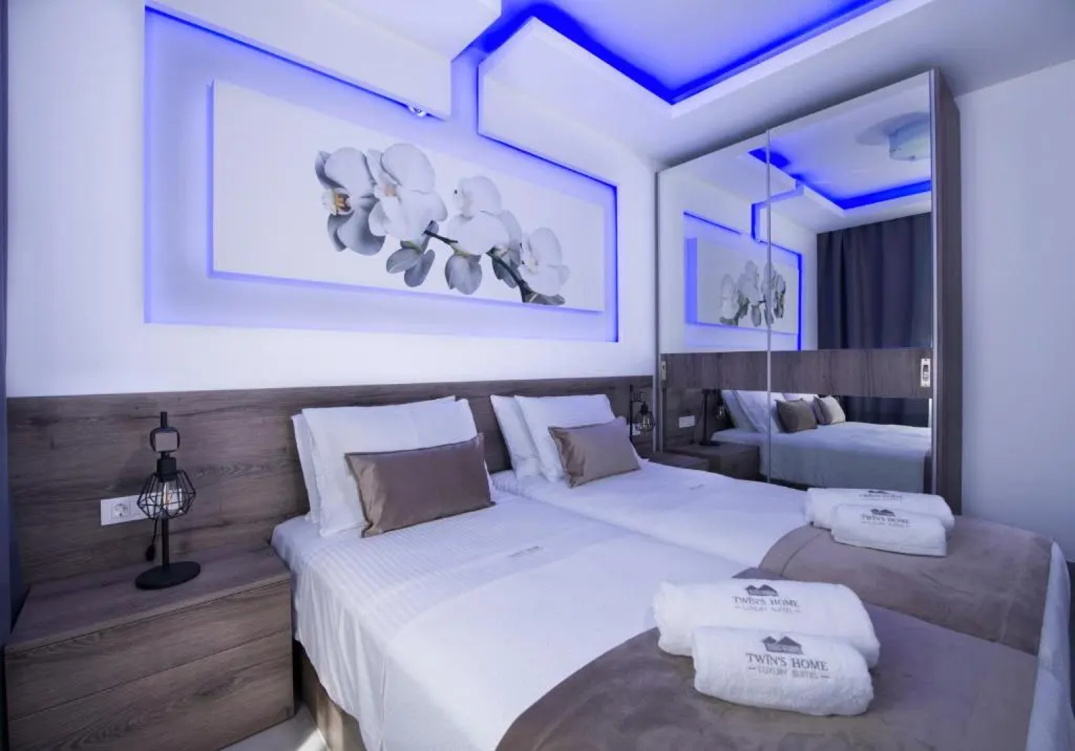 Twin'S Home Luxury Suites