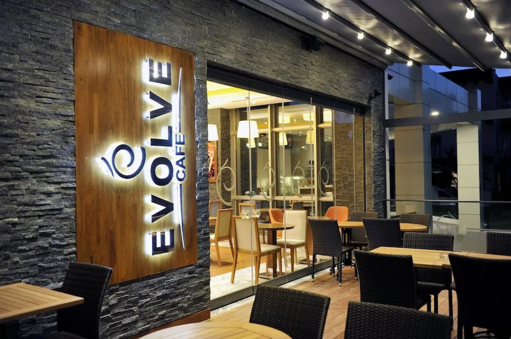 Evolve Park Hotel