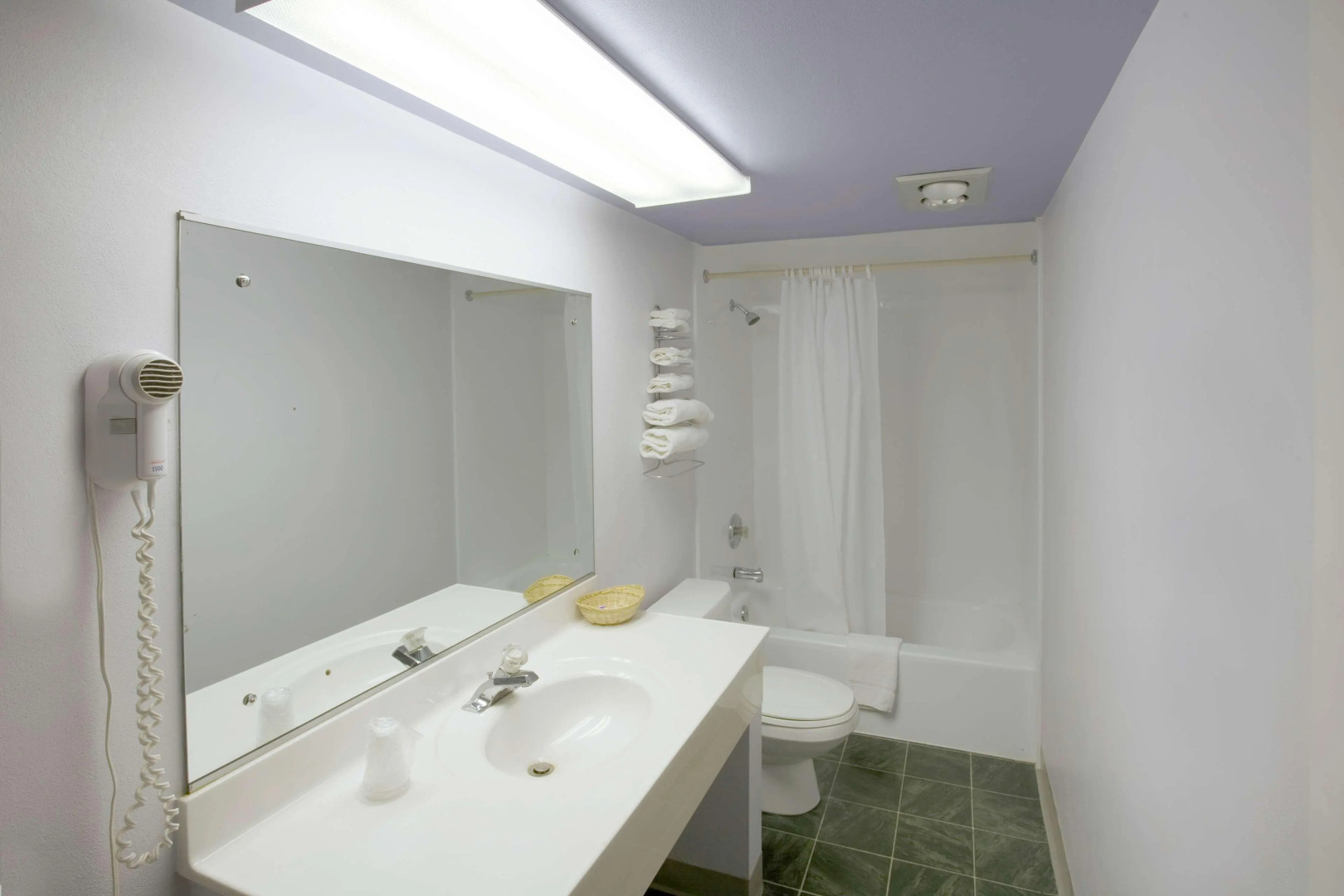 Americas Best Value Inn Litchfield