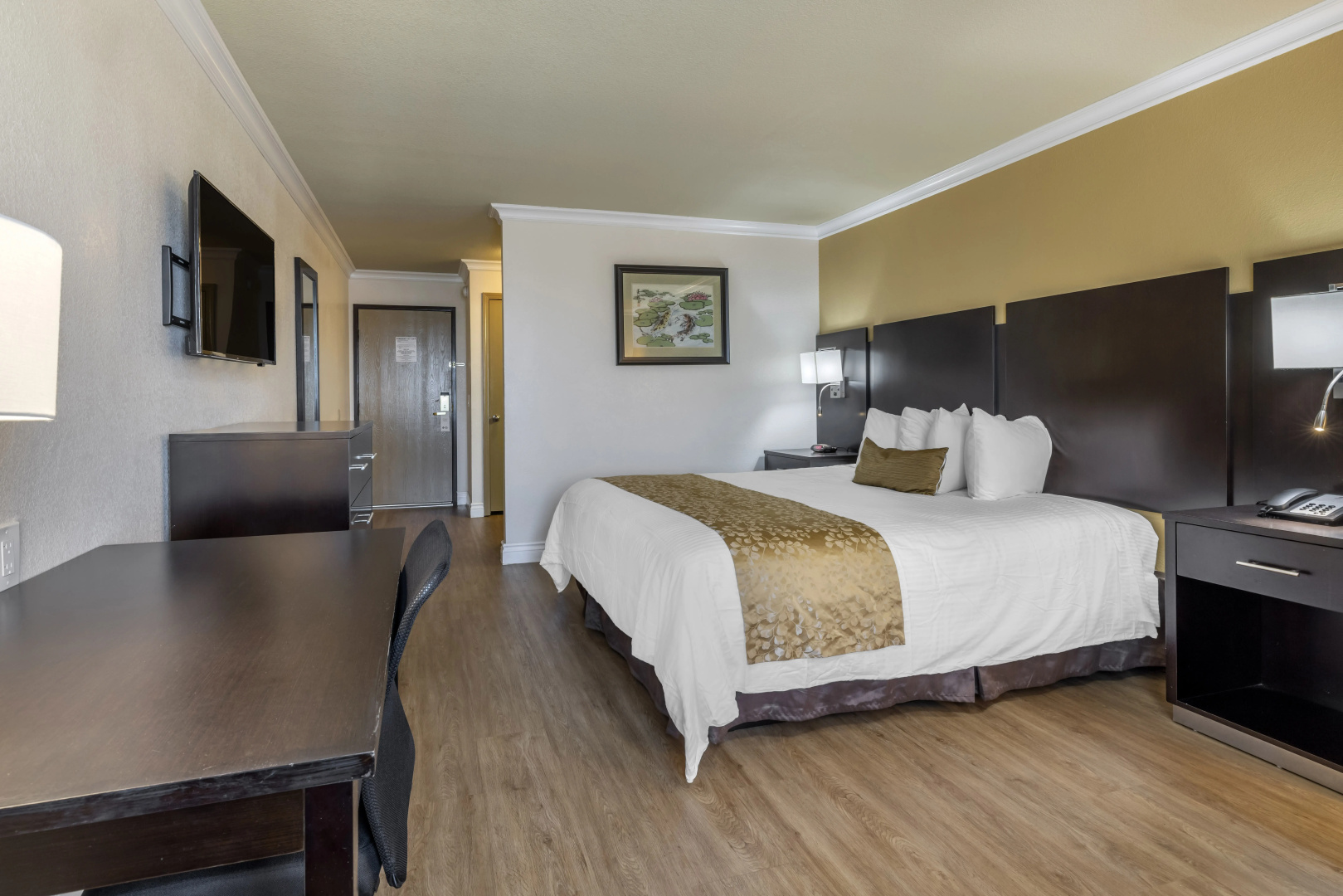Best Western Plus South Bay Hotel