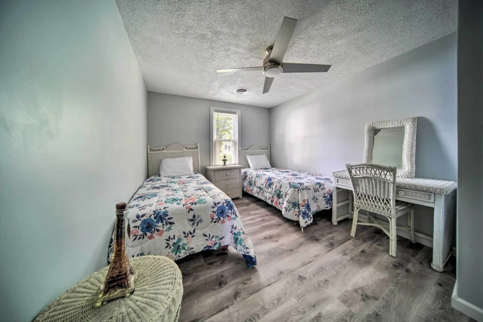 Spacious Geneva House < .5 Mi to The Strip!