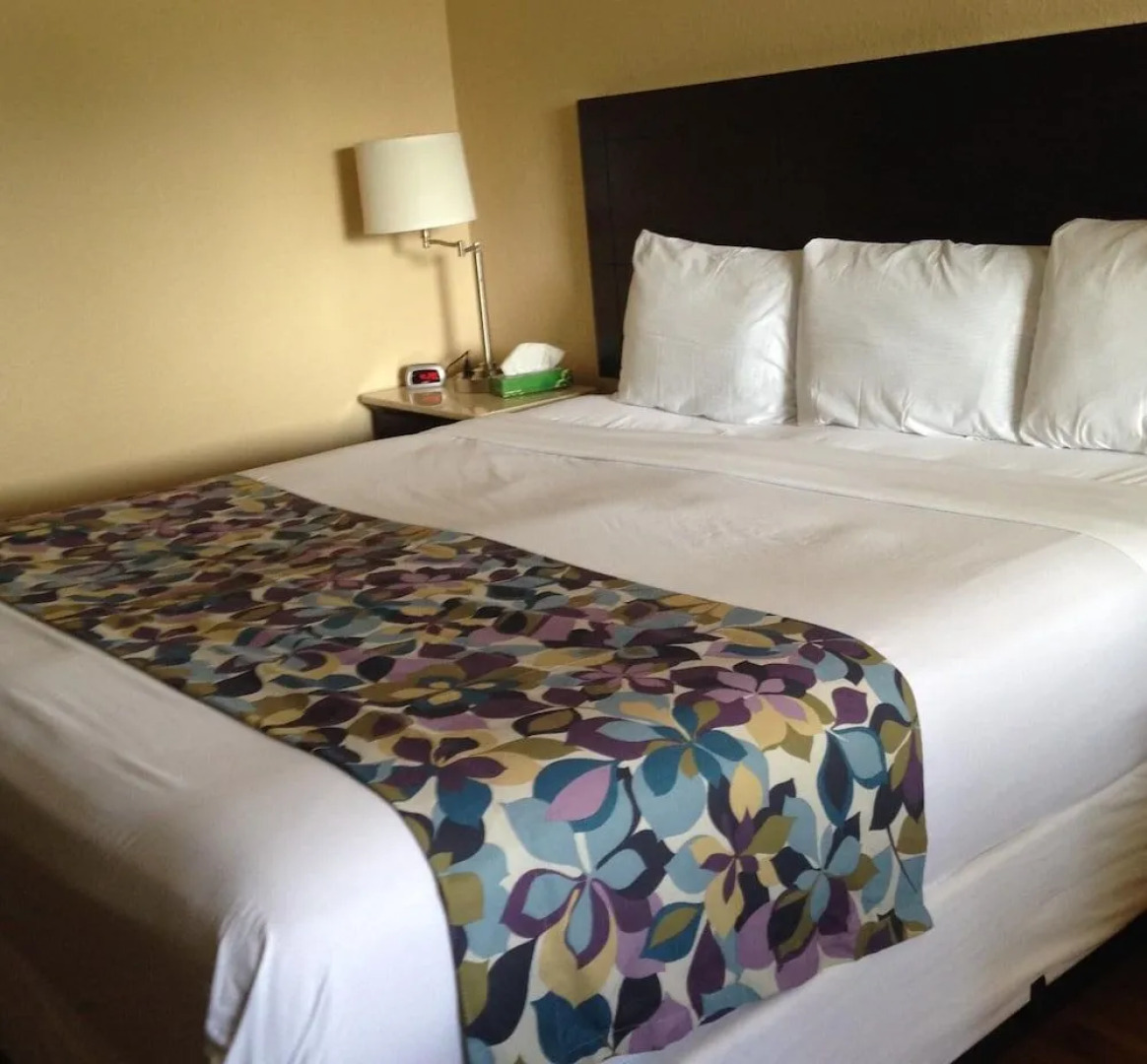 Extend a Suites Mobile Tillmans Corner