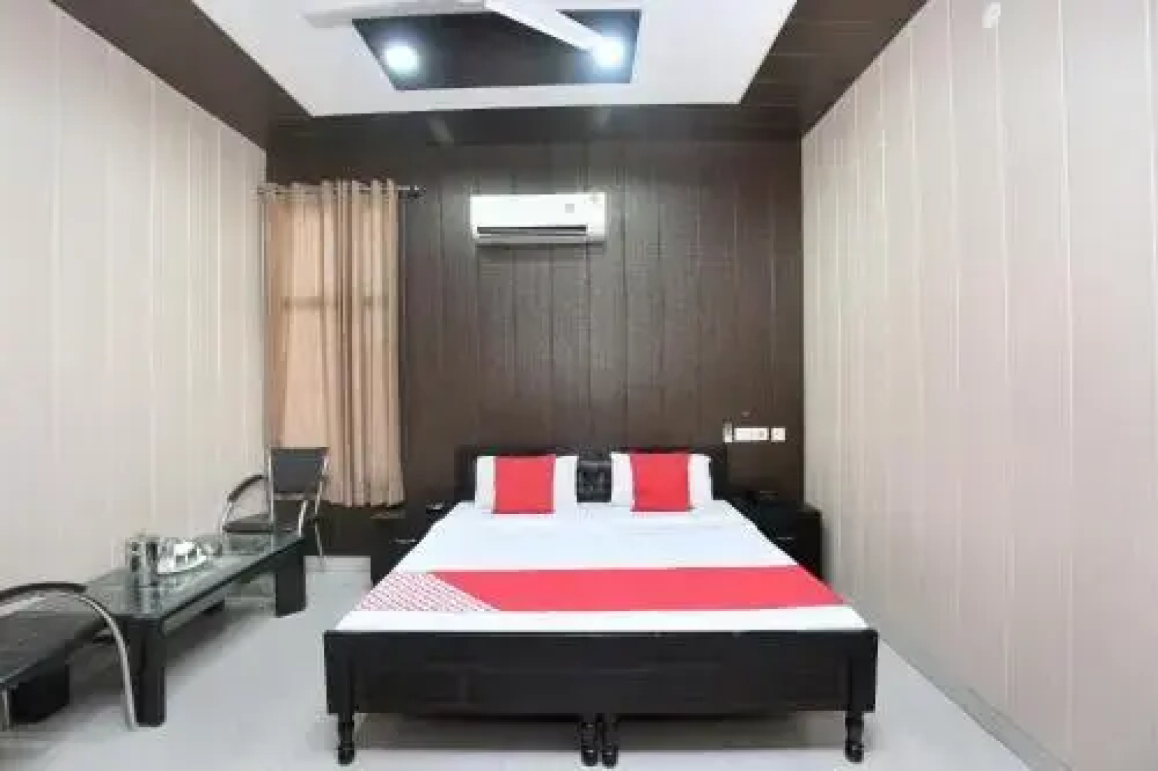 Raj Mahal Motel