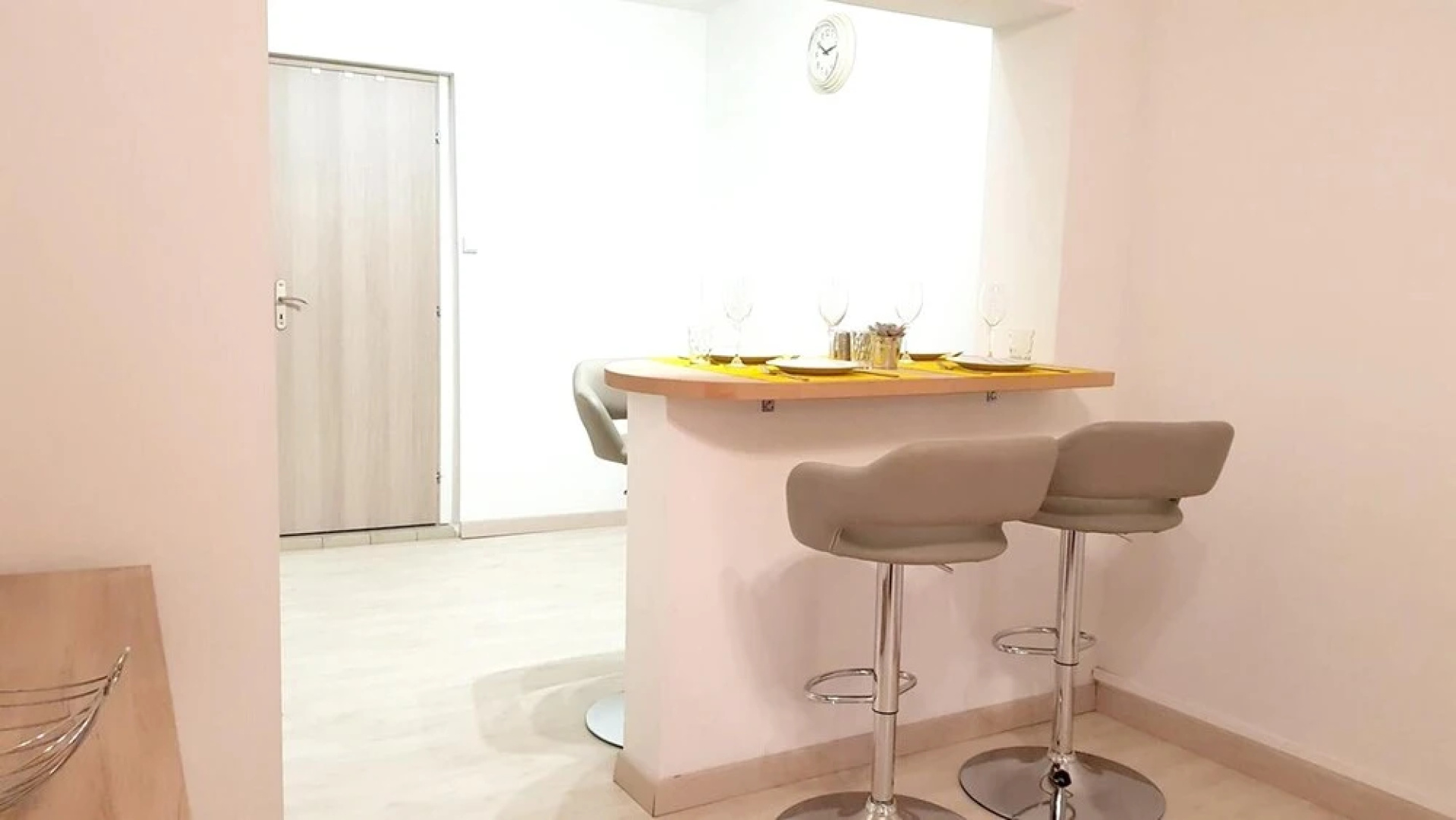 House With one Bedroom in Saint-amand-les-eaux, With Wonderful City View and Wifi
