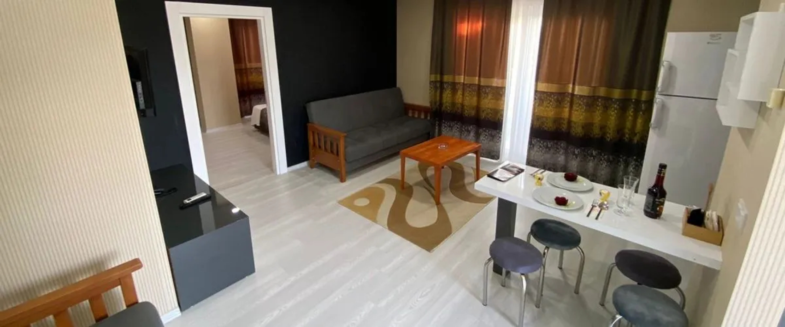 Arya Apart Hotel