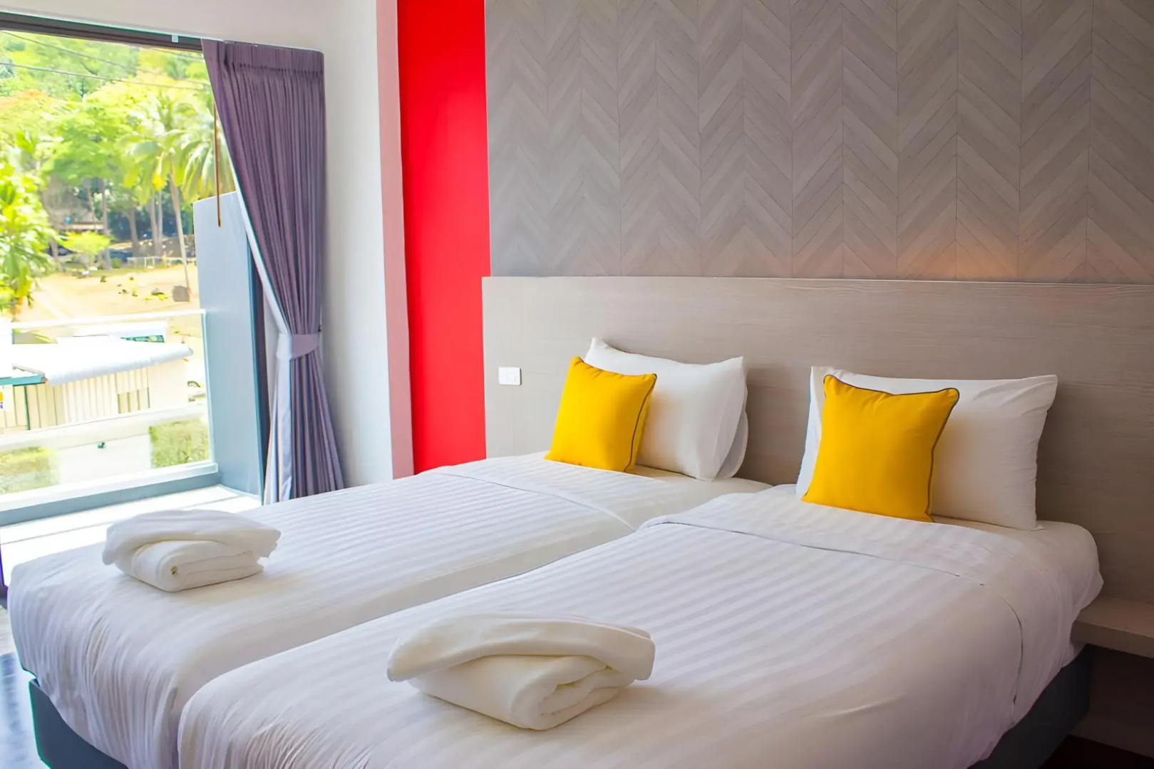 Wake Up Aonang Hotel
