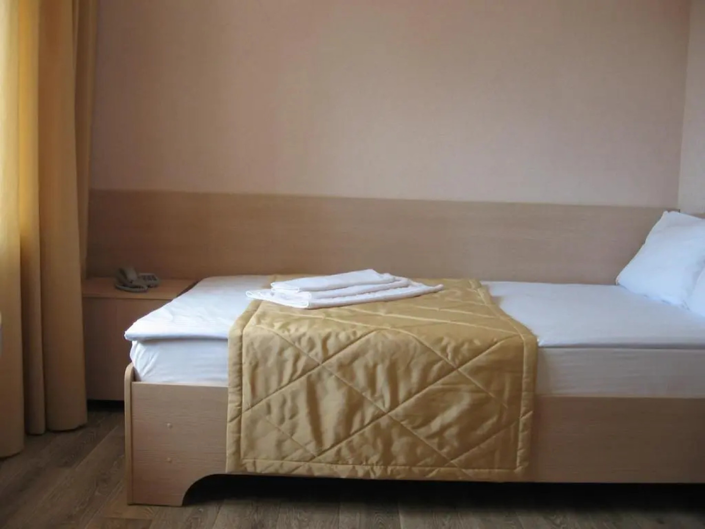 Отель Уральская