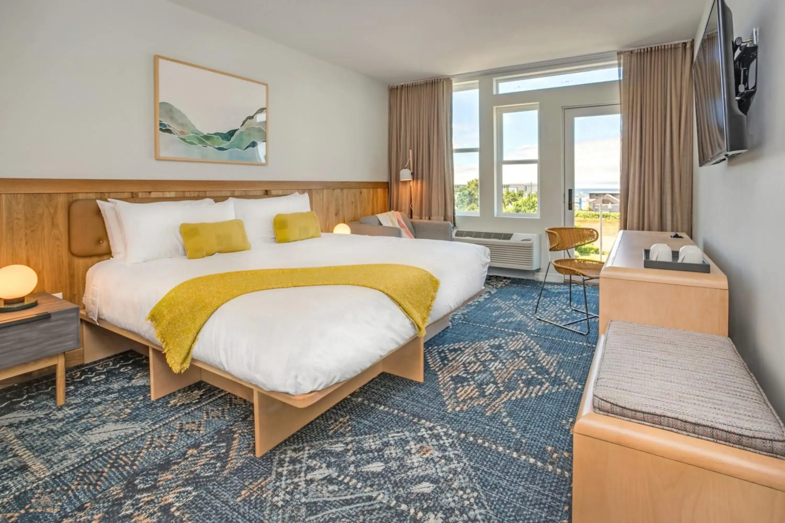 SaltLine Hotel