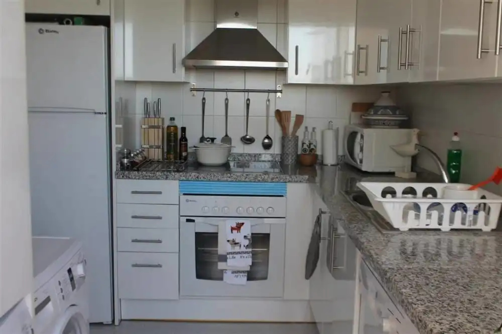 Luxury 2 Bed Penthouse Apt With 5 Swimming Pools