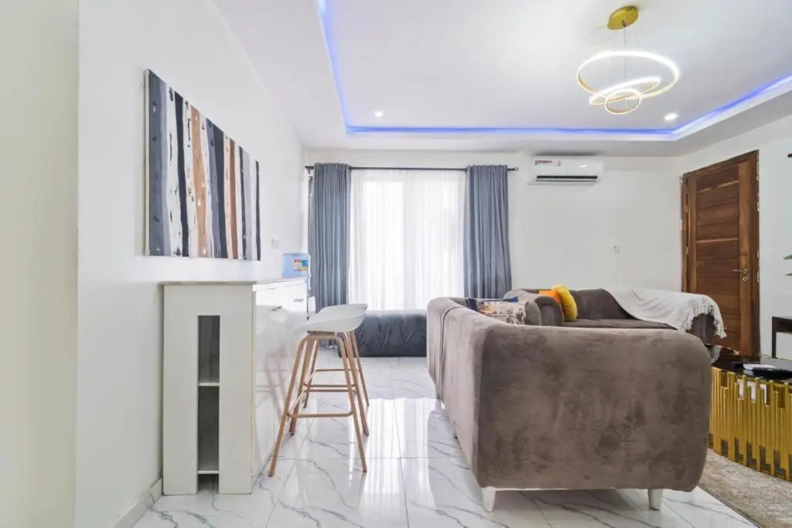 Luxury 2bedroom apartment with pool