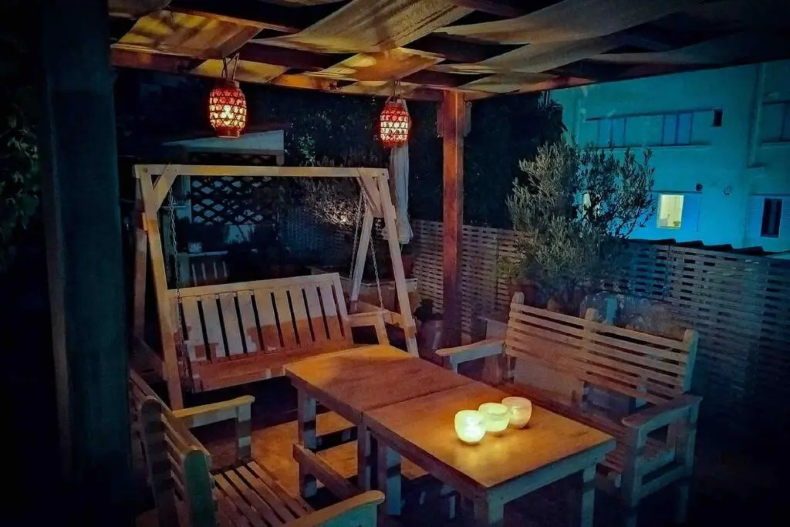 Sea View Roof Garden Apartment