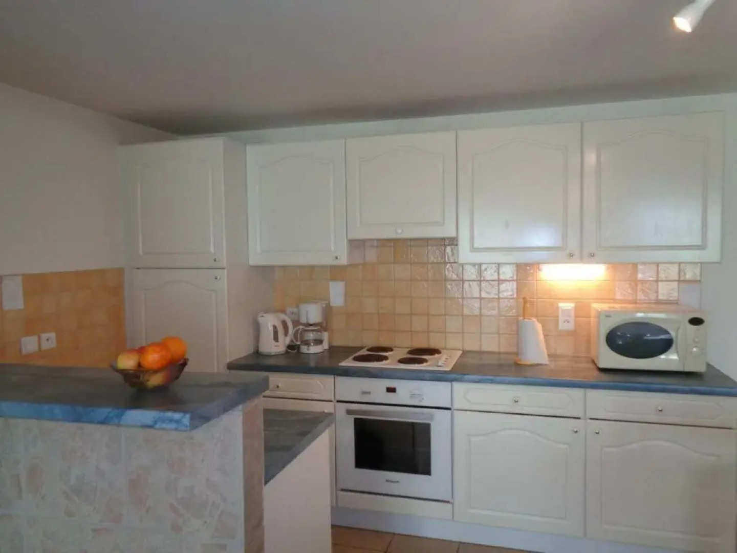 Gîte Saint-Alban-les-Eaux, 3 pièces, 4 personnes - FR-1-496-75