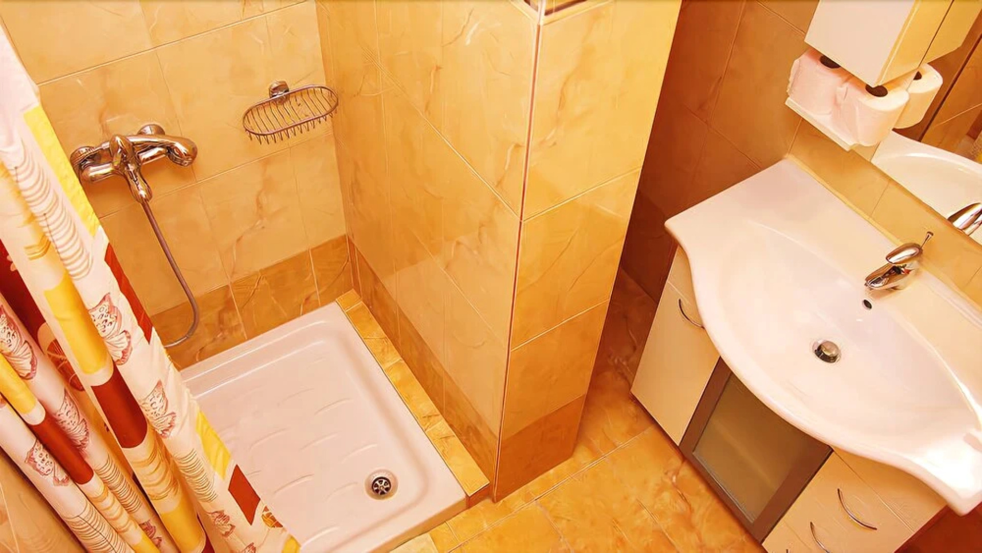 Lions2 Studios and Apartments