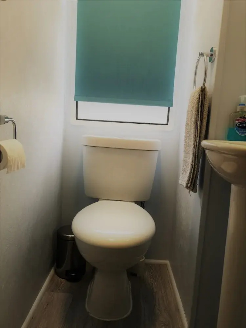 Whitstable Caravan - 5 Minutes Away From the Beach